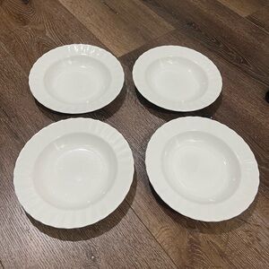 Mikasa Maxima yardley Japan Classic White large rim soup bowl 4 total